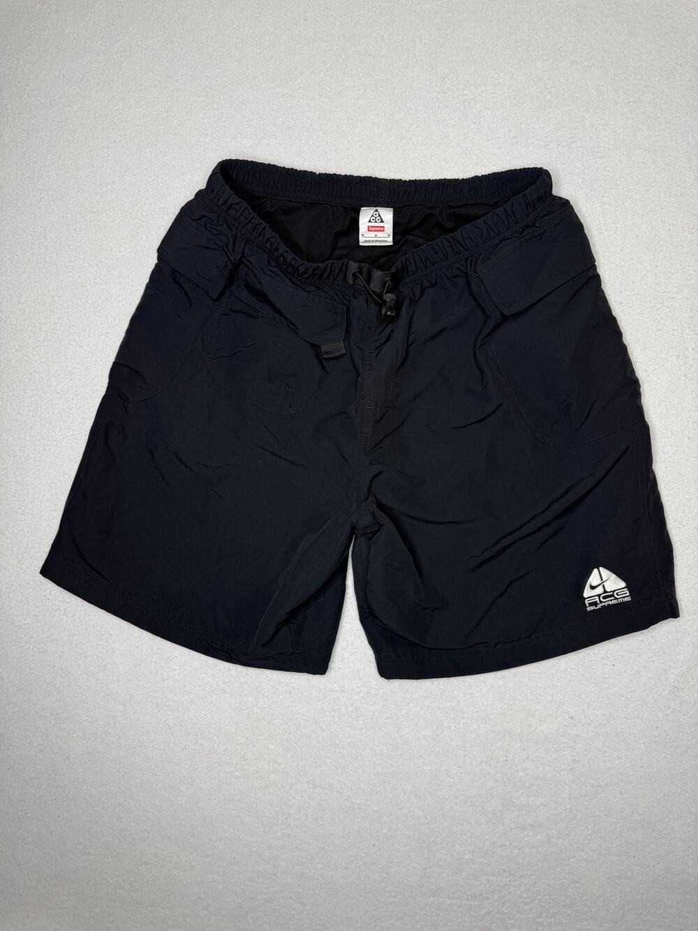 Supreme x Nike ACG Nylon Trail Shorts Black FW22 Size M NWOT